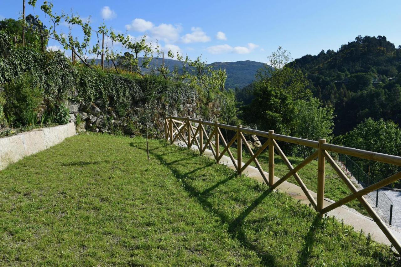 Casa De Caneiro Кабесейрас де Басто Екстериор снимка