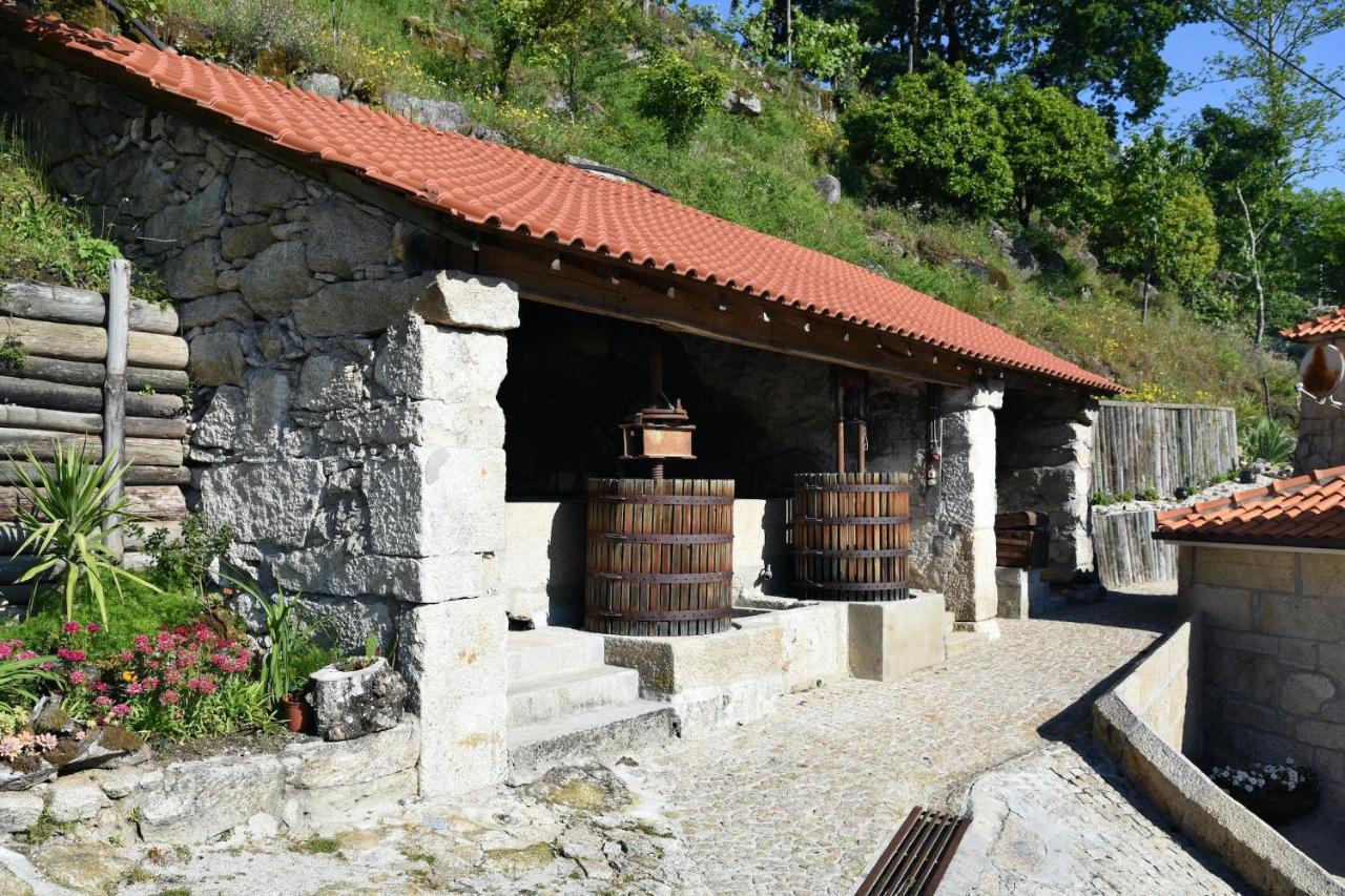 Casa De Caneiro Кабесейрас де Басто Екстериор снимка